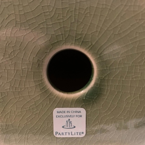 PartyLite Nature's Garden Ceramic Pillar Tealight Candle Holders Green Set Of 2 - Picture 8 of 15